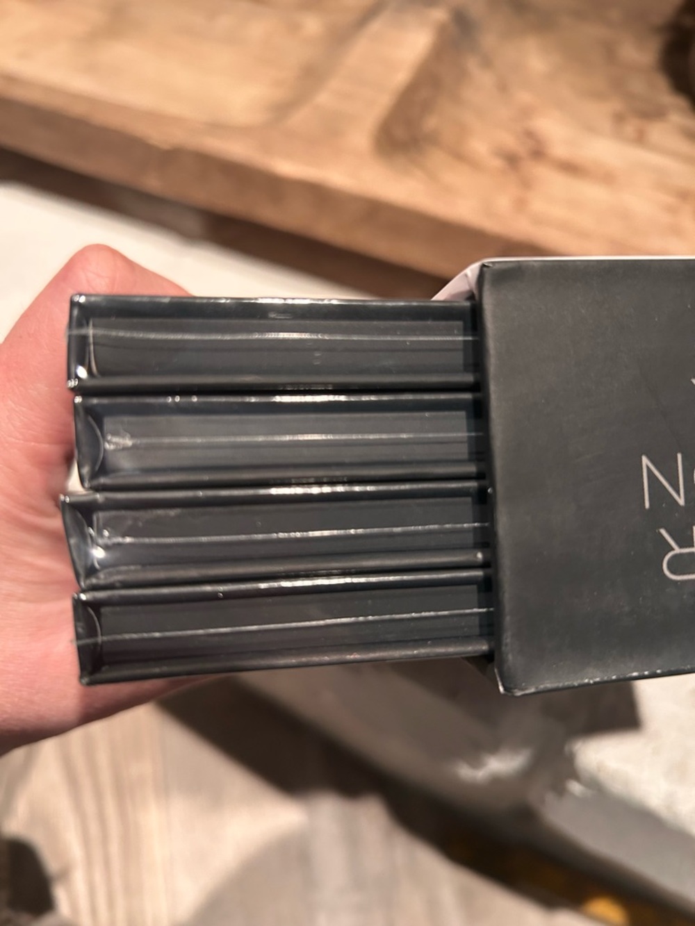 SHANY Contour & Highlight 4-Layer Makeup Kit - Picture 4 of 6